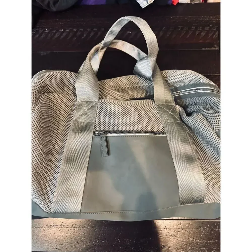 DSW stylish gray